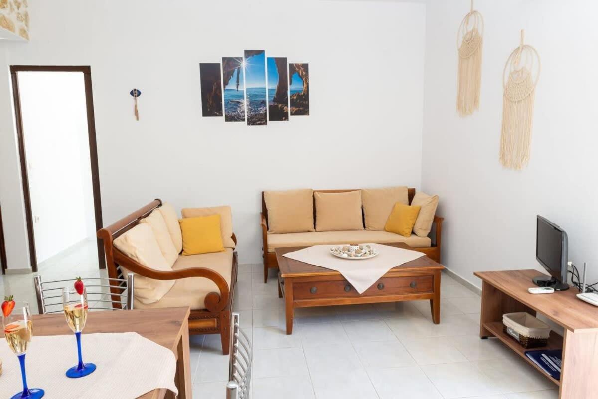Appartamento Atlantic Cave Haven-Seaside, Fully Equipped Kolymbia Esterno foto